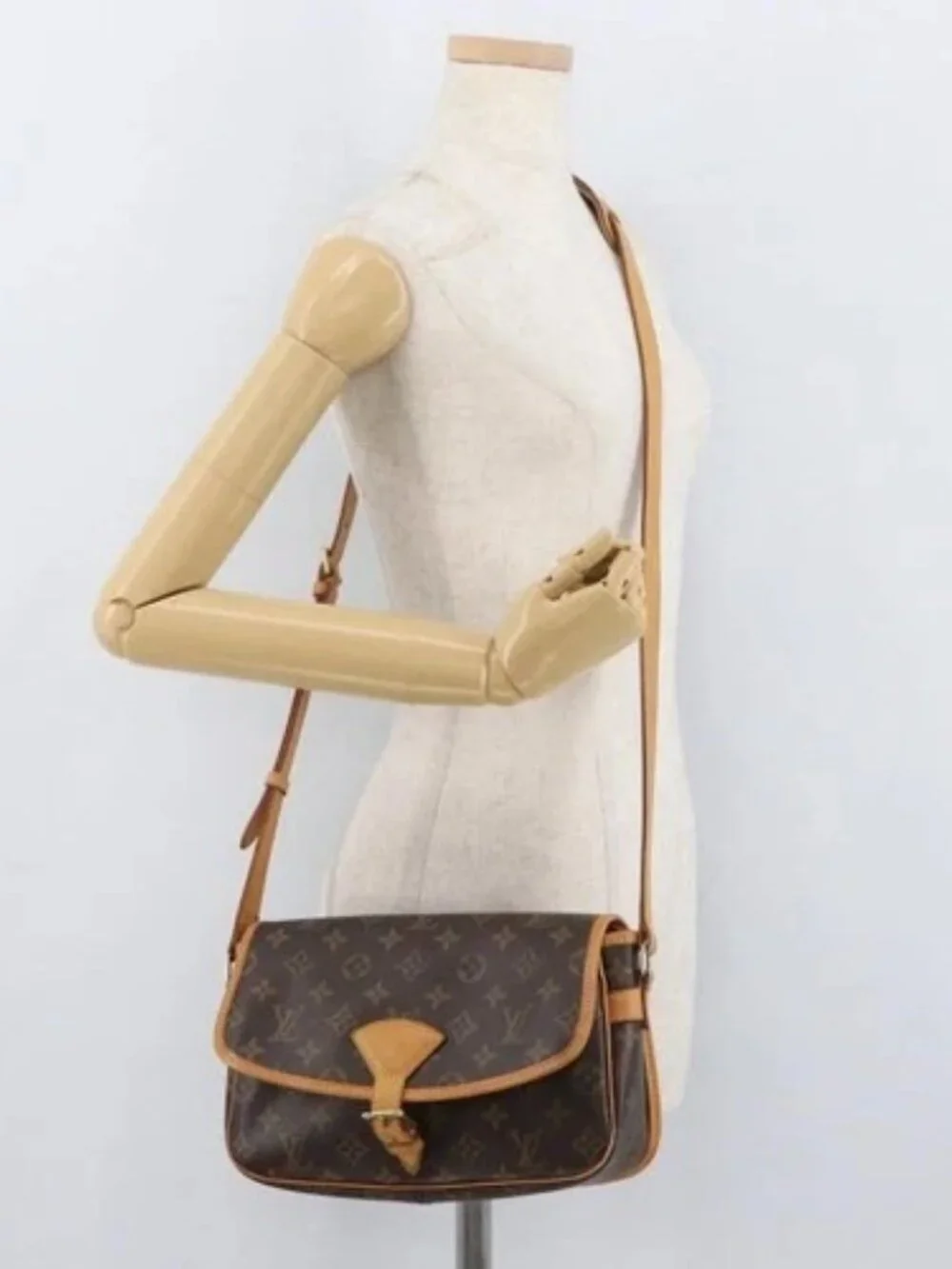 LOUIS VUITTON Monogram Sologne Shoulder Bag